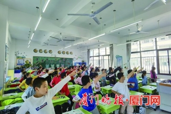 广播体操音乐小学生_小学广播体操舞蹈_小学生广播体操舞曲