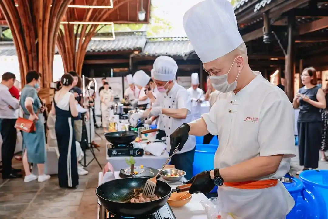 营养月子餐30天食谱_健康营养月子餐_月子营养餐标准