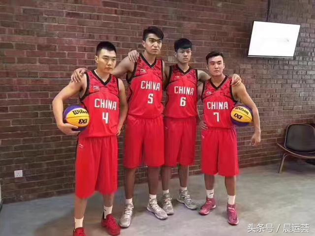一中分班名单已公布_普安一中篮球比赛冠军名单_一中蓝球队